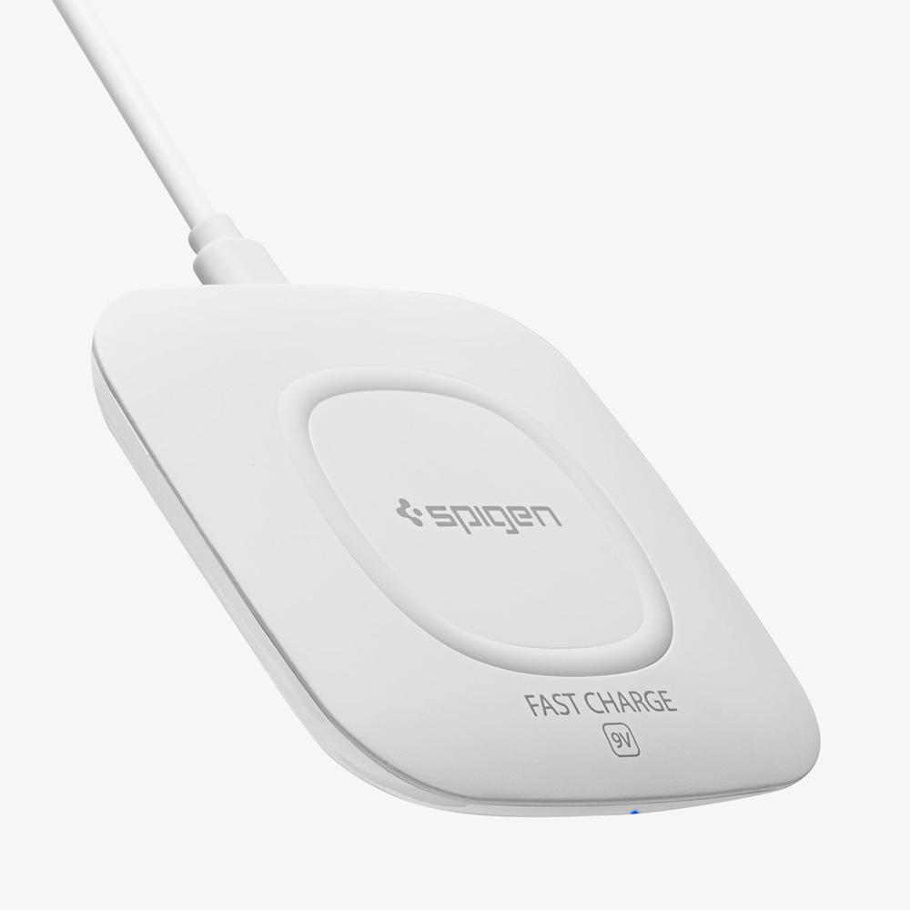 Spigen Essential® | 10W Universal Wireless Charger White | SJXG-26384